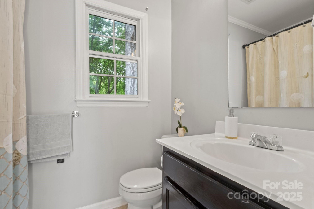 8819 Kishorn Ct Charlotte, NC 28215