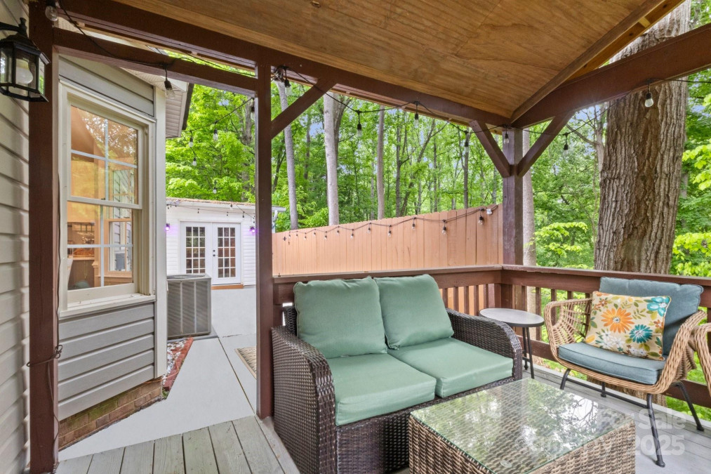 8819 Kishorn Ct Charlotte, NC 28215