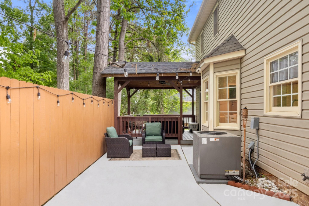 8819 Kishorn Ct Charlotte, NC 28215