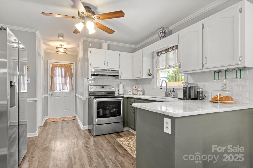 8819 Kishorn Ct Charlotte, NC 28215