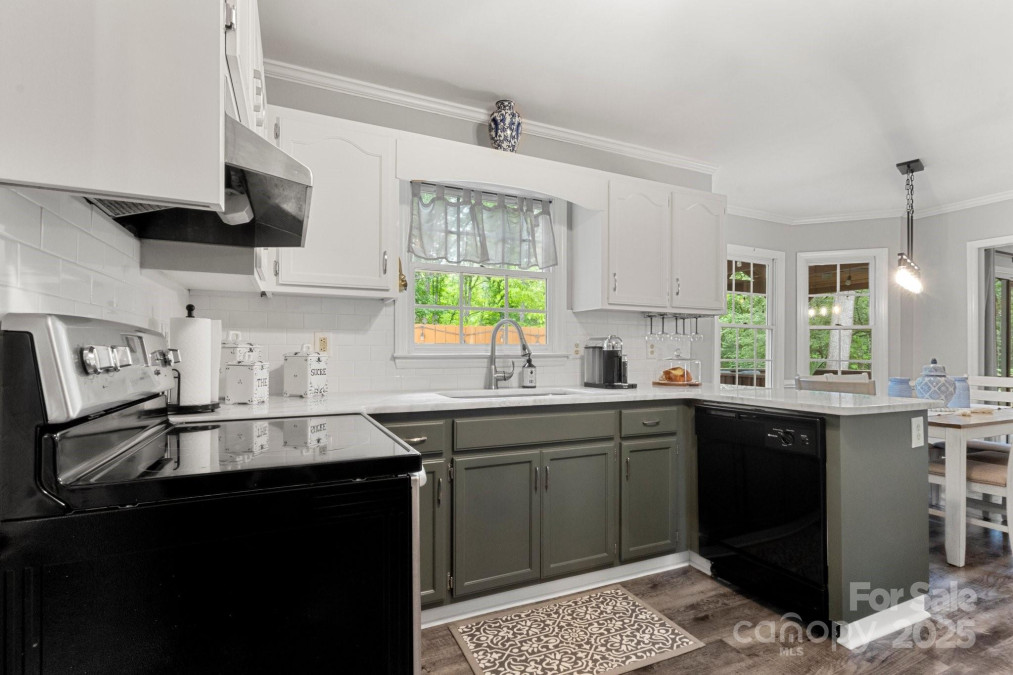 8819 Kishorn Ct Charlotte, NC 28215