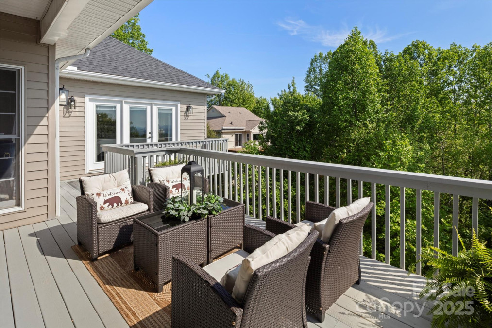 301 Governors Dr Hendersonville, NC 28791