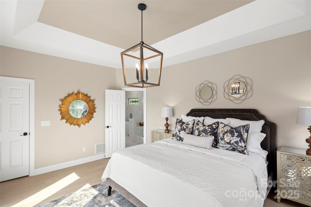 301 Governors Dr Hendersonville, NC 28791