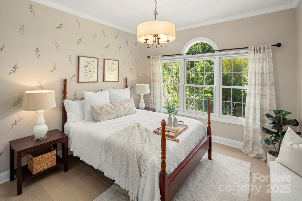 301 Governors Dr Hendersonville, NC 28791
