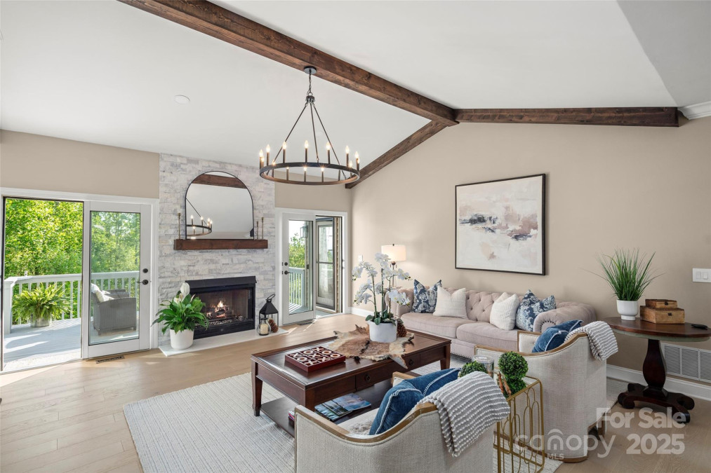 301 Governors Dr Hendersonville, NC 28791