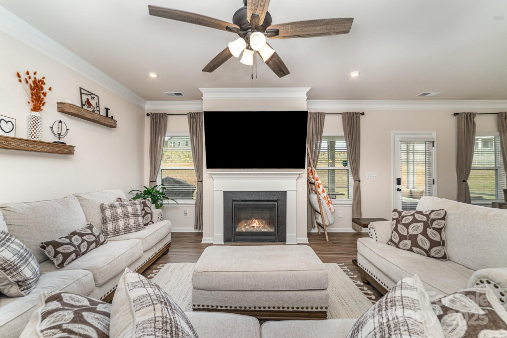 6070 Trinity Crossing Cir Kannapolis, NC 28081