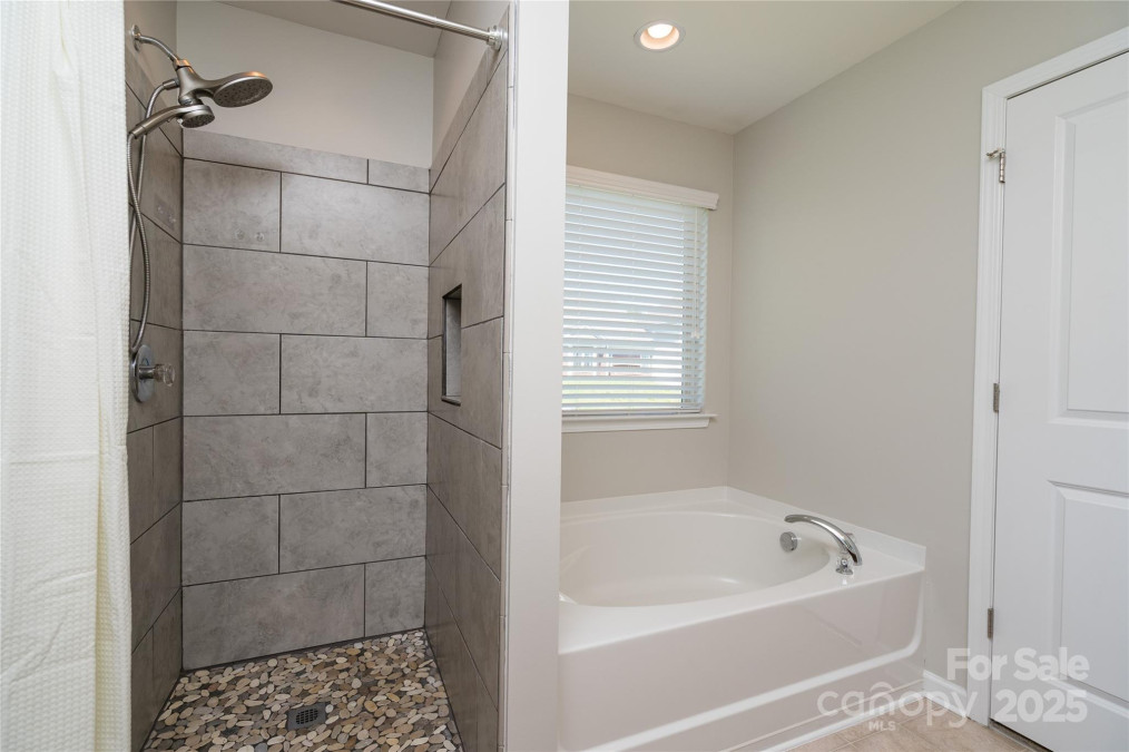 726 Centennial St Gastonia, NC 28056