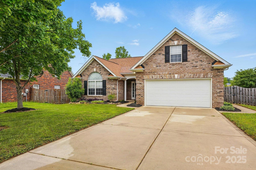 3327 Flagler Cir Midland, NC 28107