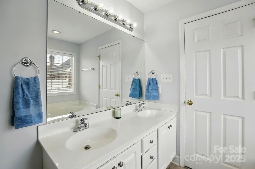 3327 Flagler Cir Midland, NC 28107