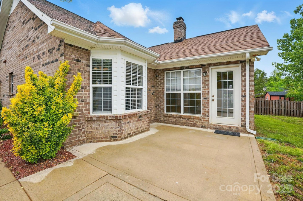 3327 Flagler Cir Midland, NC 28107