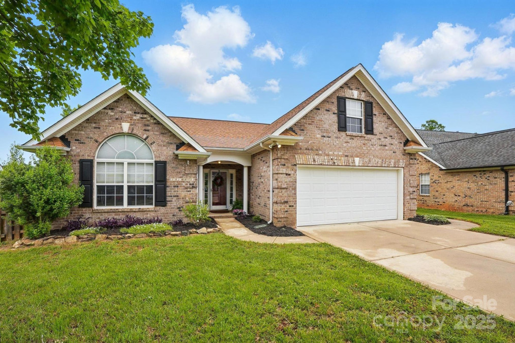 3327 Flagler Cir Midland, NC 28107