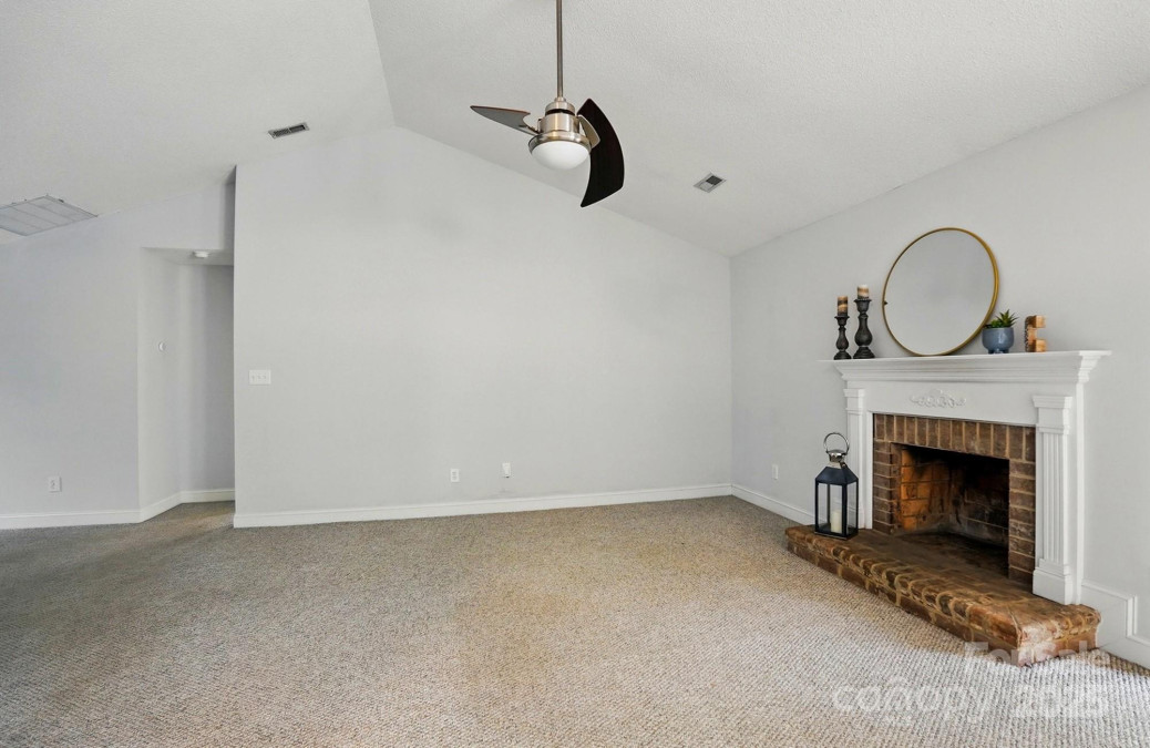 3327 Flagler Cir Midland, NC 28107