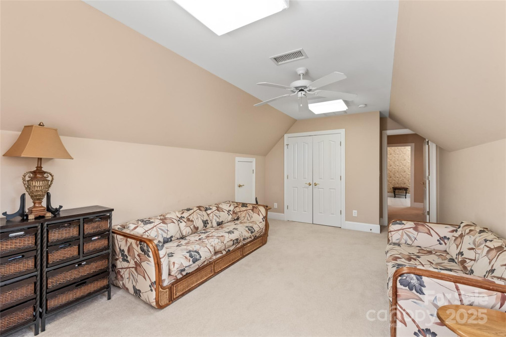 4232 Shannamara Dr Matthews, NC 28104
