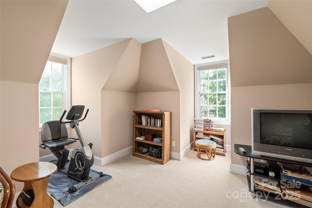 4232 Shannamara Dr Matthews, NC 28104