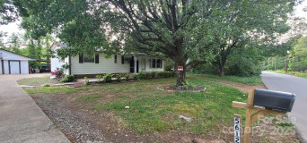 5612 Henderson Cir Charlotte, NC 28269