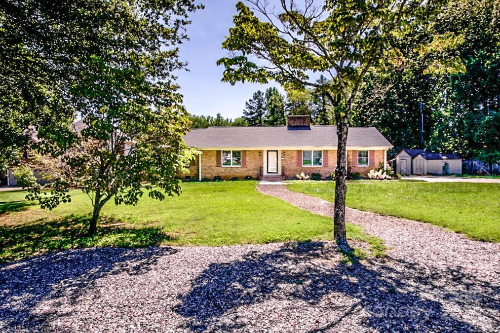 209 Woodstream Cir Mooresville, NC 28117