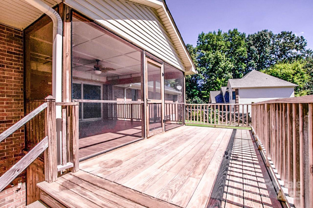 209 Woodstream Cir Mooresville, NC 28117