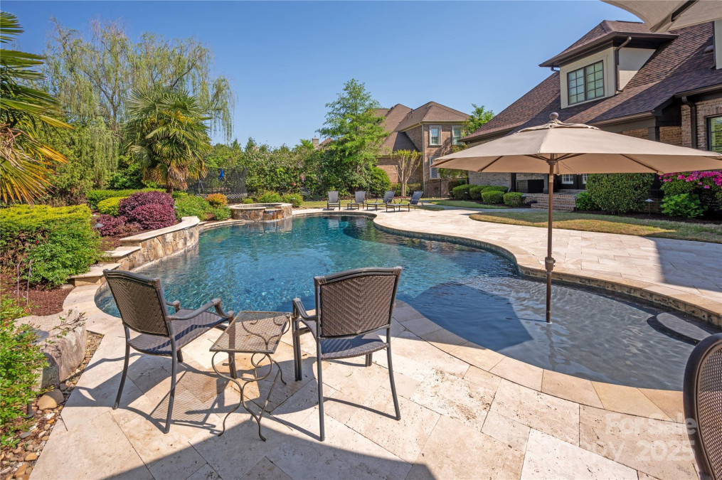 1304 Lookout Cir Waxhaw, NC 28173