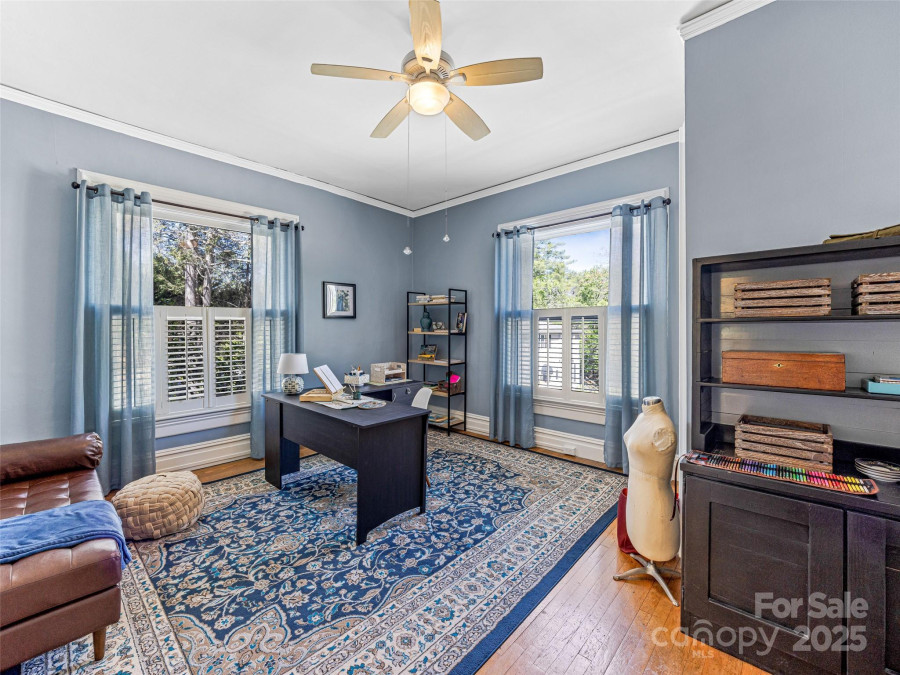 1235 5th Ave Hendersonville, NC 28739