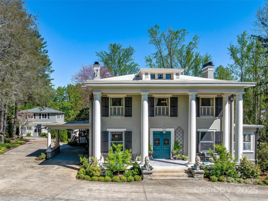 1235 5th Ave Hendersonville, NC 28739