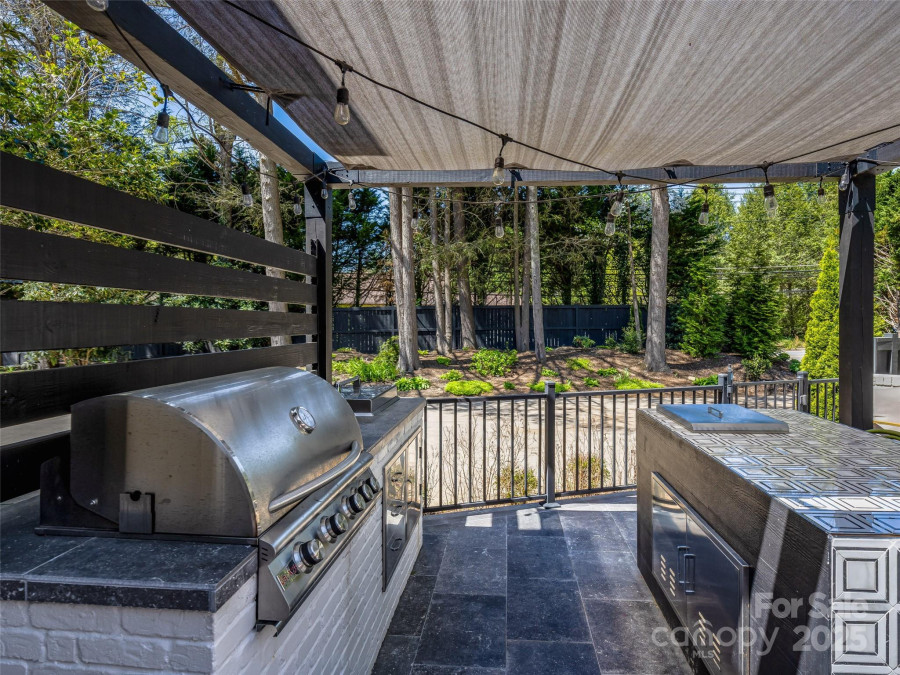 1235 5th Ave Hendersonville, NC 28739