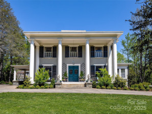 1235 5th Ave Hendersonville, NC 28739