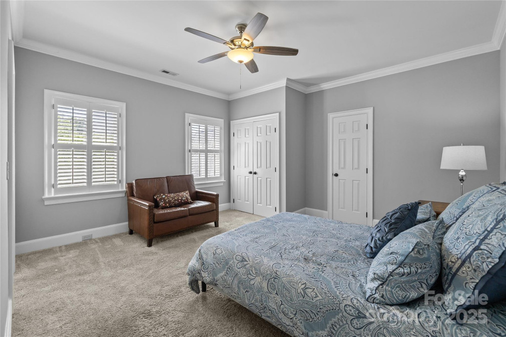 2556 Howerton Ct Charlotte, NC 28270