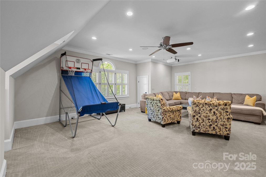 2556 Howerton Ct Charlotte, NC 28270