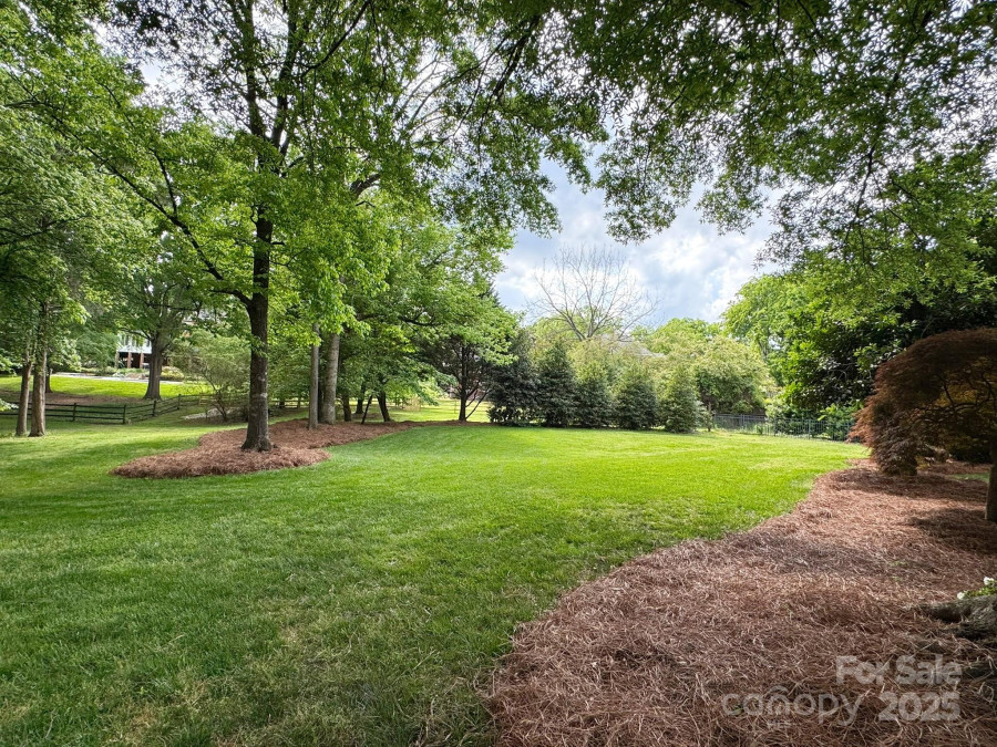 2556 Howerton Ct Charlotte, NC 28270