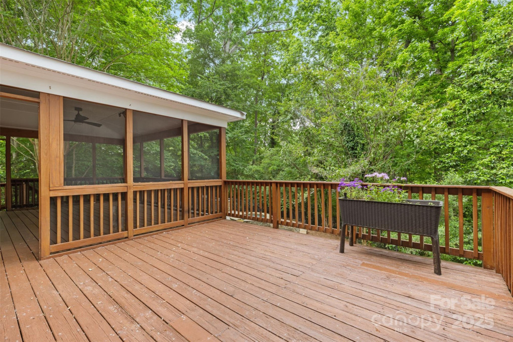 1806 Asbury Hall Ct Charlotte, NC 28209