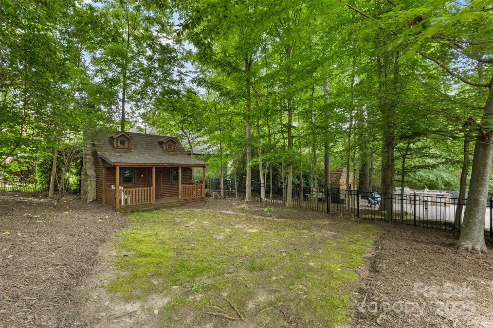 1806 Asbury Hall Ct Charlotte, NC 28209