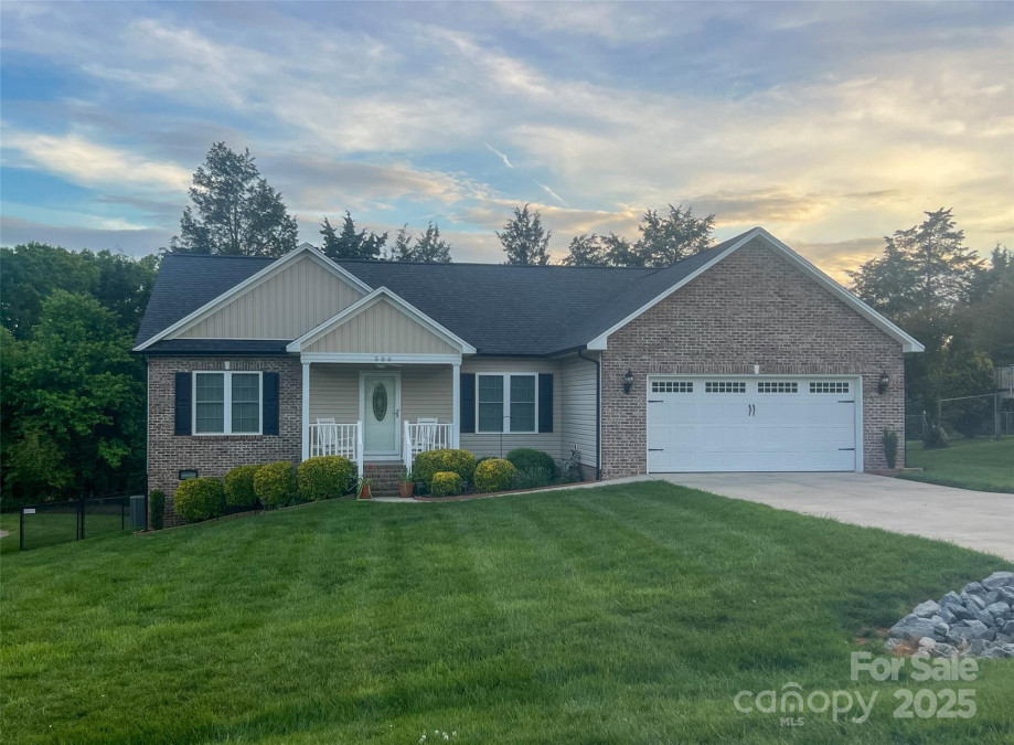 506 Pine St Maiden, NC 28650