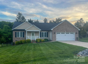 506 Pine St Maiden, NC 28650