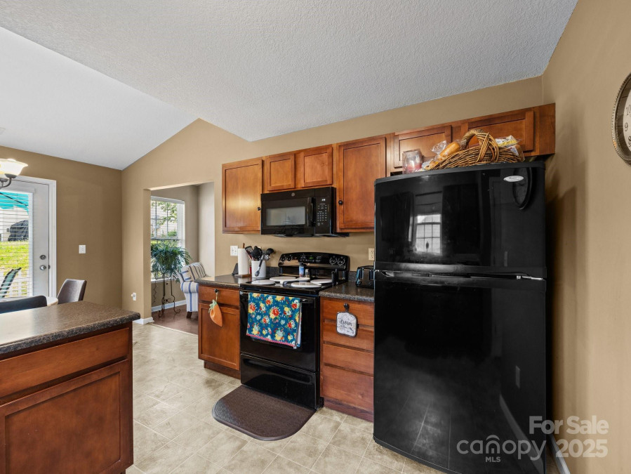 96 Sunny Meadows Blvd Arden, NC 28704