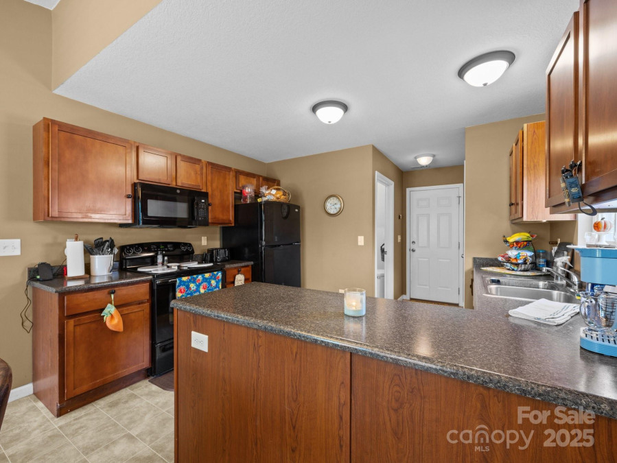 96 Sunny Meadows Blvd Arden, NC 28704
