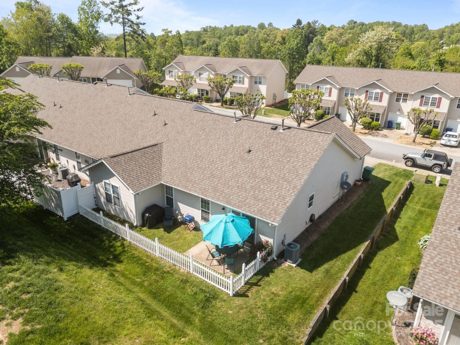 96 Sunny Meadows Blvd Arden, NC 28704
