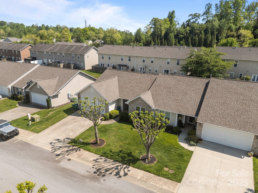 96 Sunny Meadows Blvd Arden, NC 28704
