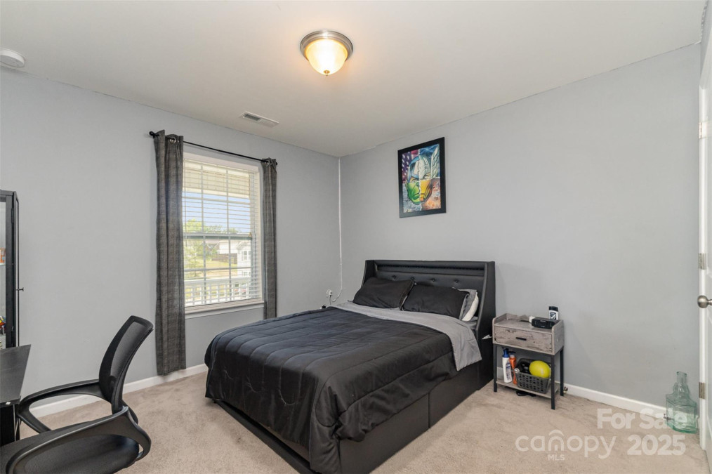 6040 Fazio Ct Harrisburg, NC 28075