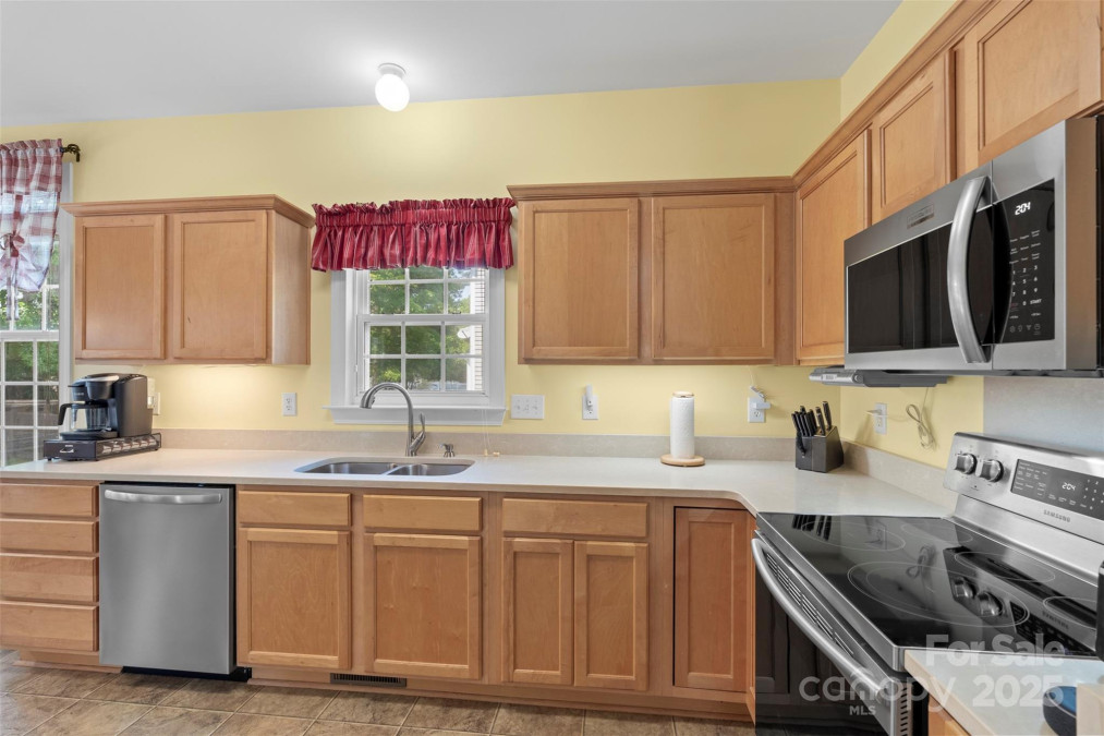 1011 Master Gunner Ct Indian Trail, NC 28079