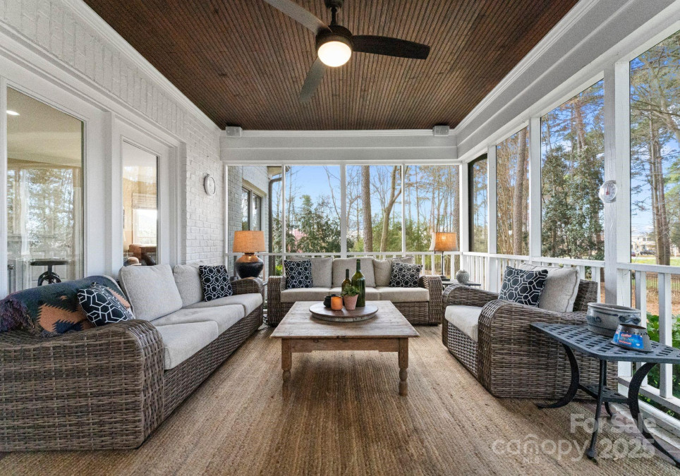 107 Waterhouse Ct Mooresville, NC 28117