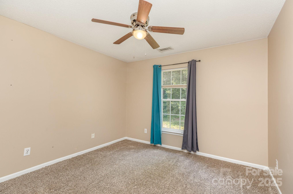 228 Grayland Rd Mooresville, NC 28115