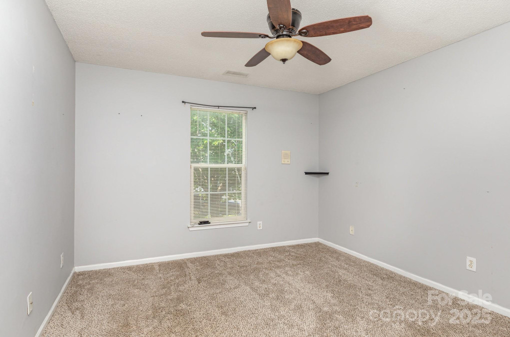 228 Grayland Rd Mooresville, NC 28115