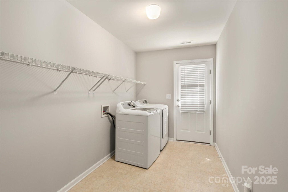 8177 Millwright Ln Charlotte, NC 28277