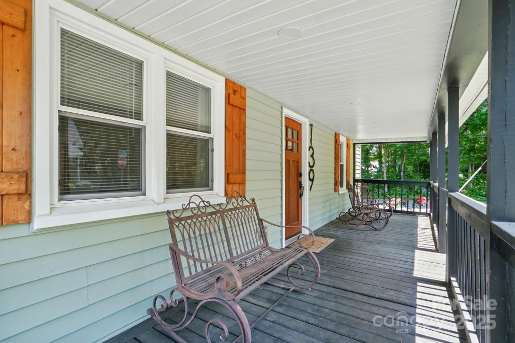139 5th St Huntersville, NC 28078