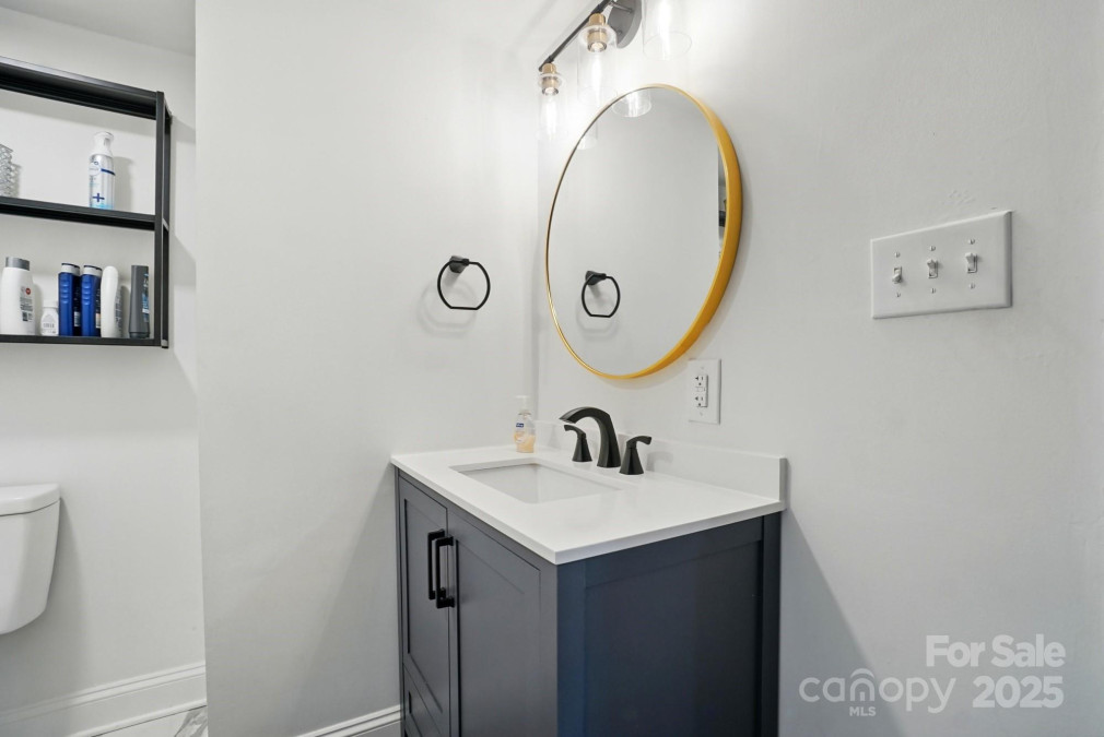 139 5th St Huntersville, NC 28078