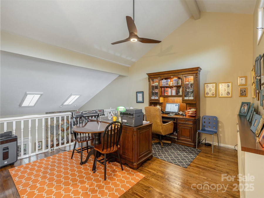 203 Wild Oak Ln Hendersonville, NC 28791