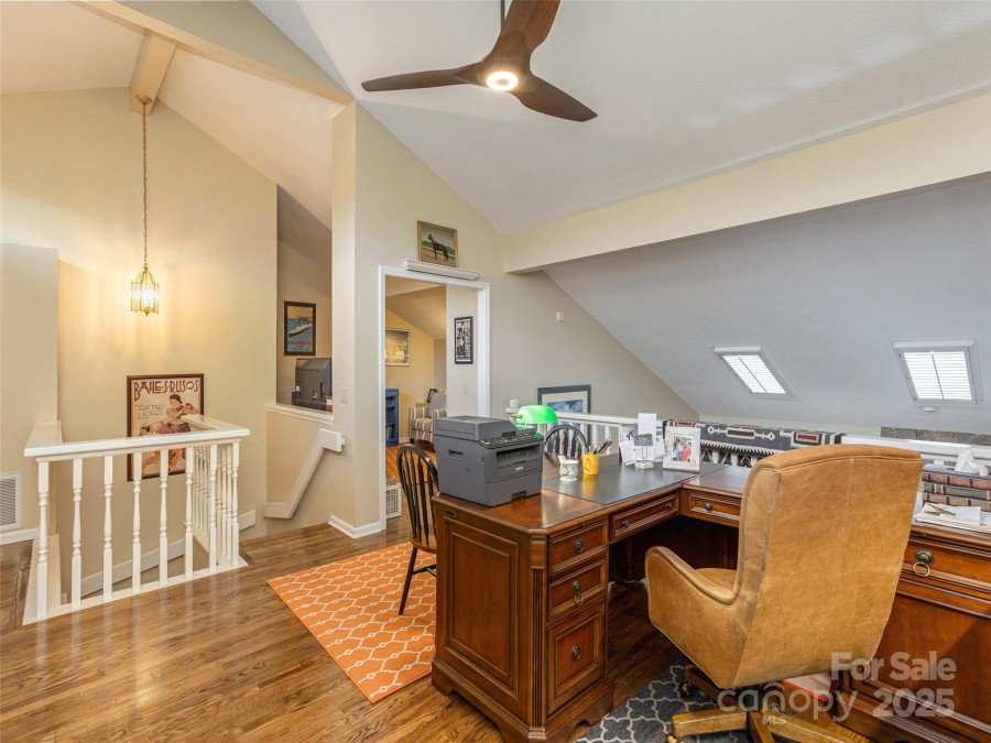 203 Wild Oak Ln Hendersonville, NC 28791