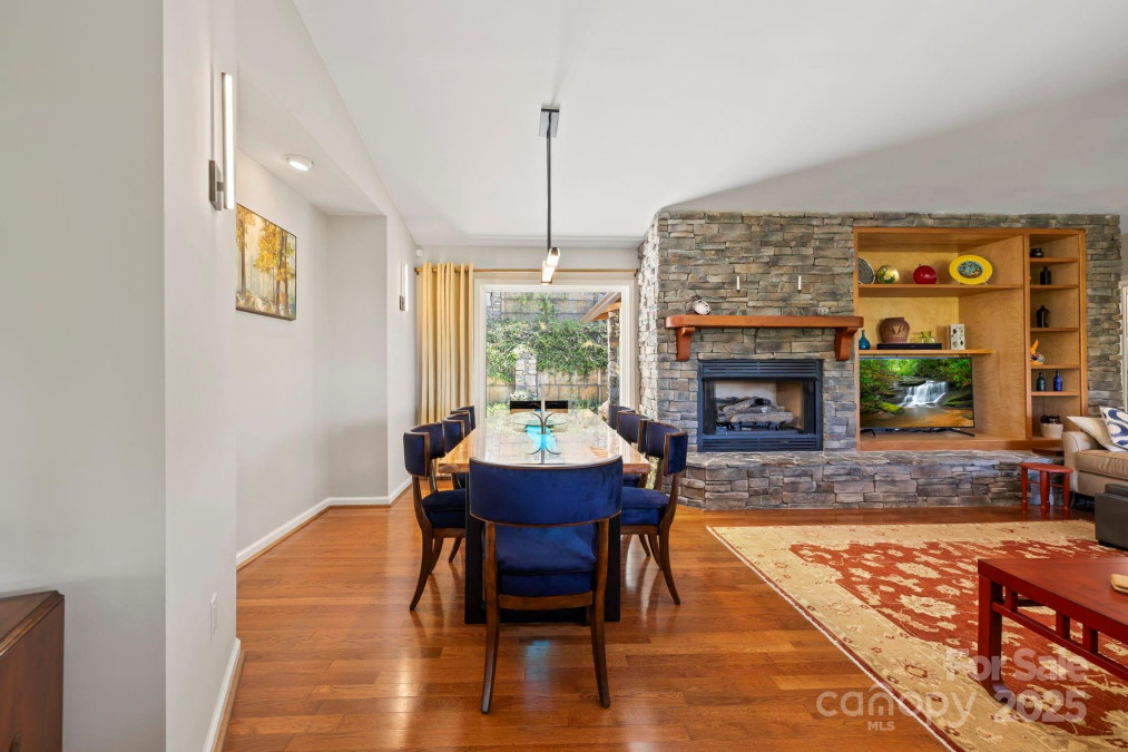 605 Upper Sondley Dr Asheville, NC 28805