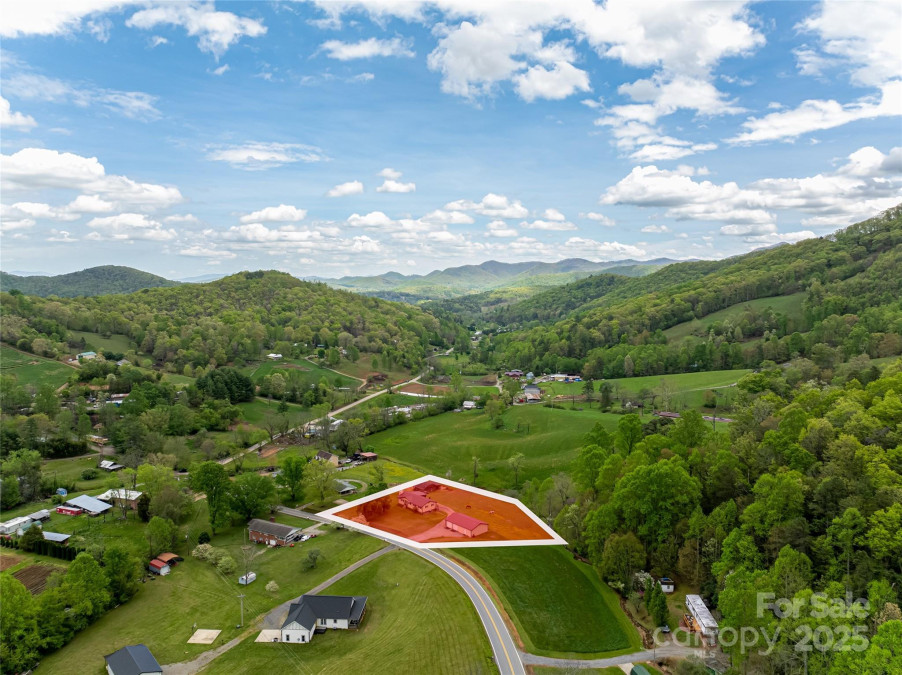 281 Curtis Creek Rd Candler, NC 28715
