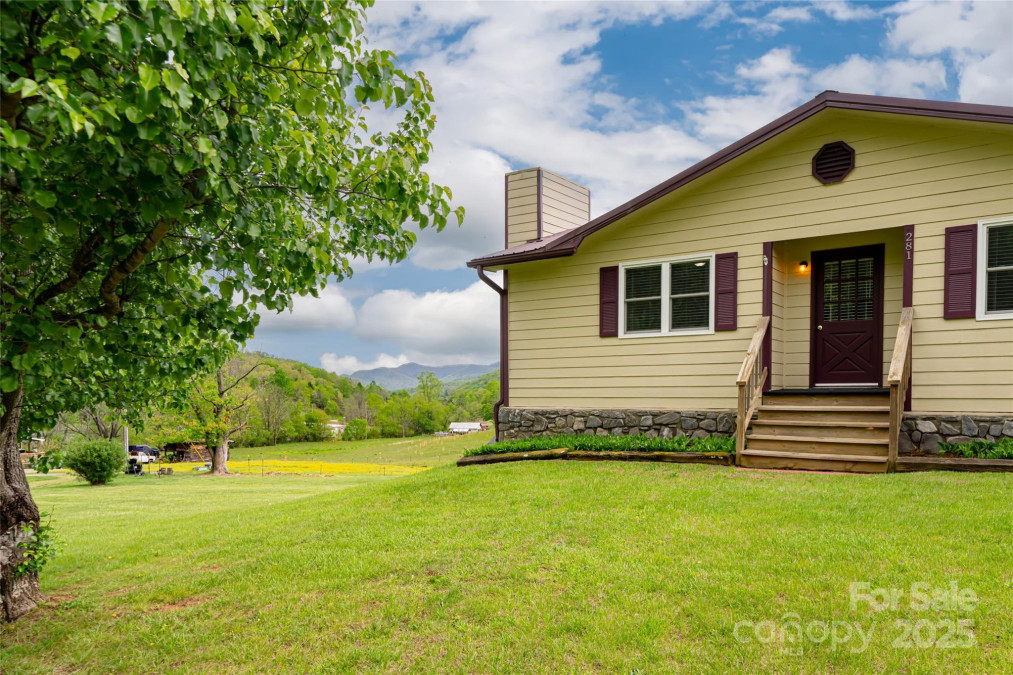 281 Curtis Creek Rd Candler, NC 28715